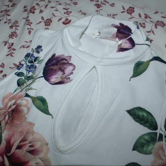 Top - Picture 2 of 2